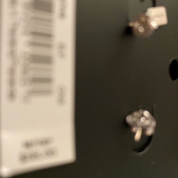 Coach earrings - Picture 4 of 4